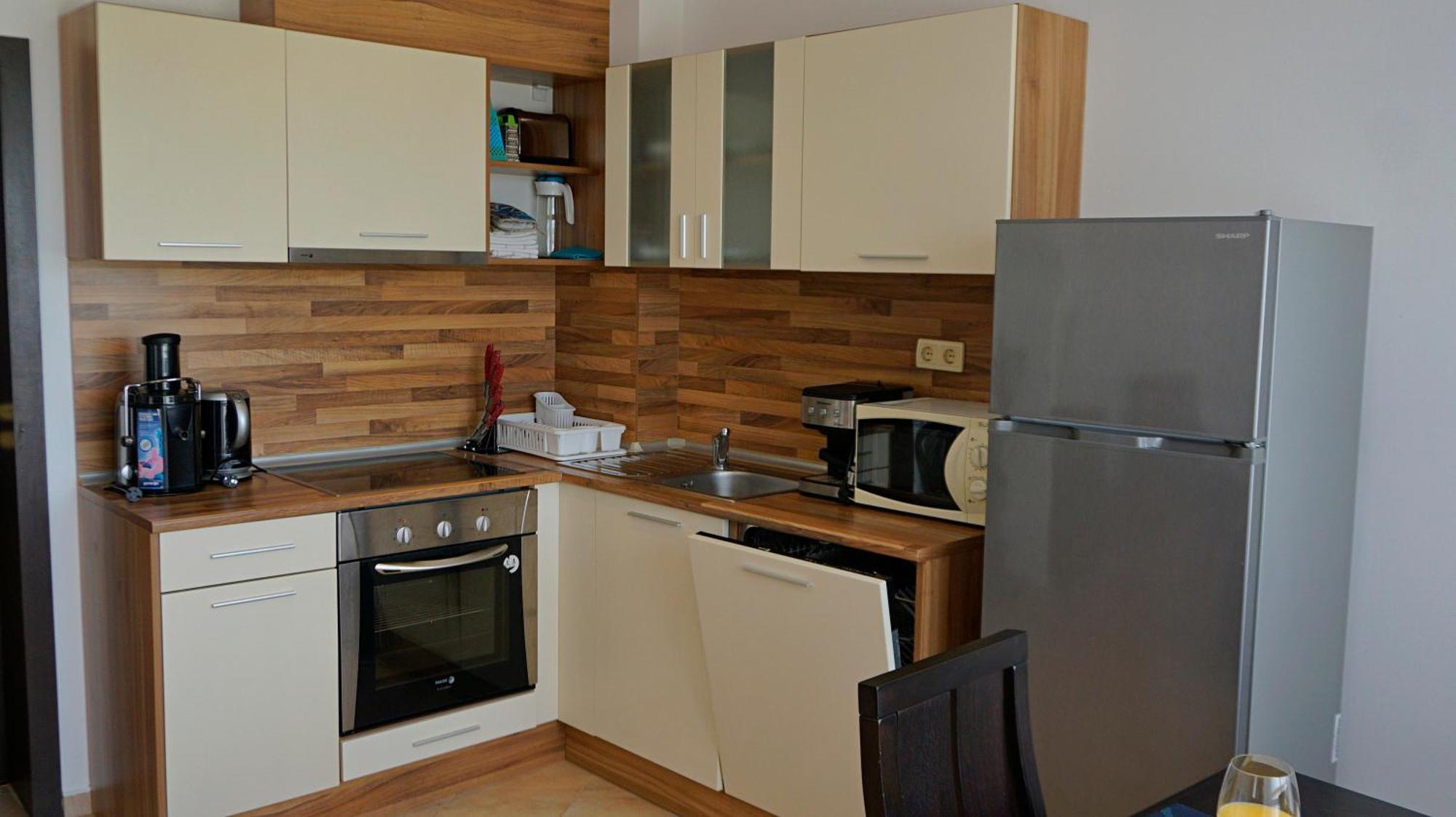 Апартаменти Сънбрийз - Sunbreeze apartments Бяла Экстерьер фото