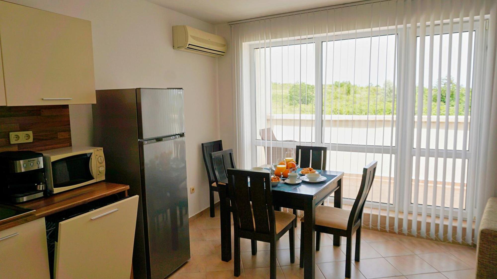 Апартаменти Сънбрийз - Sunbreeze apartments Бяла Экстерьер фото
